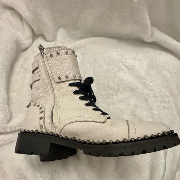 Circus by Sam Edelman Cream/Black Combat Boots 9 - Picture 3 of 11